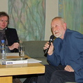 Rašytojas Kęstutis Navakas ir poetas Donaldas Kajokas