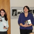 Kultūrinių renginių organizatorė Aistė Megelinskienė ir knygos autorė Elvyra Davainė