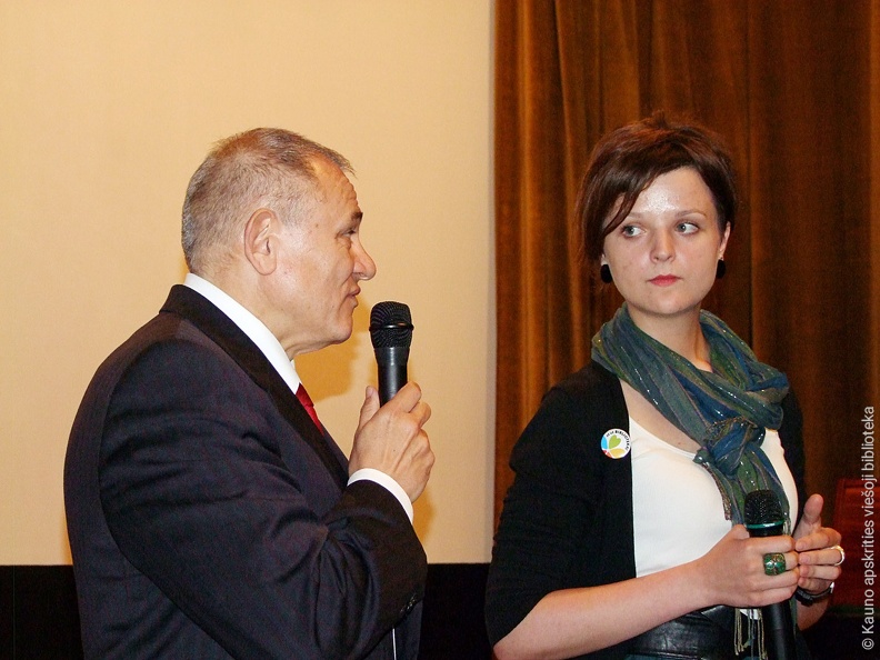 Vengrijos Respublikos ambasados Lietuvoje misijos vadovas p. Ferenc Blaumann ir Ugnė Daubaraitė
