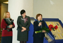 Vakaro vedėja Rimantė Tamoliūnienė, KAVB direktorė Asta Naudžiūnienė ir Kauno m. savivaldybės Tarybos narė Nijolė Rudgalvienė