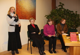 R. Tamoliūnienė, Birutė Strakšienė, Genovaitė Dručkutė ir Romualda Brastavičienė