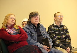 KAVB Kultūros renginių ir leidybos grupės vadovė R. Tamoliūnienė, poetas E. Janušaitis ir rašytojas J. Gimberis