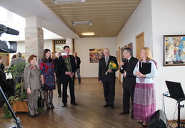 Dailininką sveikina Kauno savivaldybės tarybos nariai