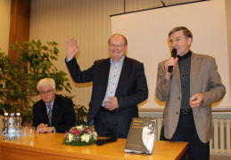 Vakaro svečiai: V. Kavaliauskas, Č. Juršėnas ir V. Popovas