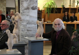 Skulptorius L. V. Strioga su savo darbais