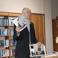 Tomas Stanikas rodė nuotraukas iš Detmoldo(Vokietija), kur 2013 m. buvo įamžintas Vydūno atminimas
