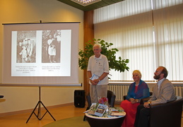 Poetas R. Keturakis, knygų autorė S. G. Markauskaitė ir Pasaulio lietuvių kultūros, mokslo ir švietimo centro leidyklos direktor