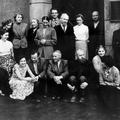Bibliotekos darbuotojai: pirmoje eilėje viduryje – K. Povilaitis. 1958 m.