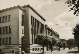 Kauno viešosios bibliotekos pastatas (K. Donelaičio g. 8). 1965 m.
