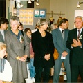 Danijos Karalystės ambasadorius Lietuvoje D. B. Nielsen su žmona danų vaikų knygų parodos atidaryme, 1995 m.