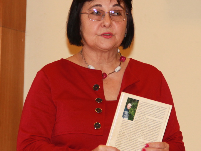 Knygos sudarytoja, žurnalistė Regina Jasukaitienė