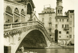 Ferdinand Ongania. Rialto tiltas Didžiajame kanale. Fotograviūra. 1891 m.