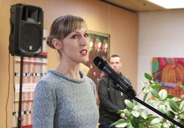 Parodos svečius sveikina KAVB direktorė Edita Urbonavičienė