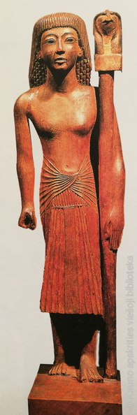 Vyro skulptūra. Vyras dėvi peruką ir pailgintą šentį. Egipto Naujoji karalystė..jpg
