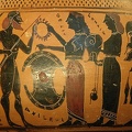 Tetidė atiduoda savo sūnui  Achilui Hefaisto padirbtus ginklus. Keramika. Apie 575–550 m. pr. Kr.