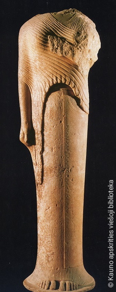 005.2. Marmurinė moters skulptūra. VI a. pr. Kr..jpg