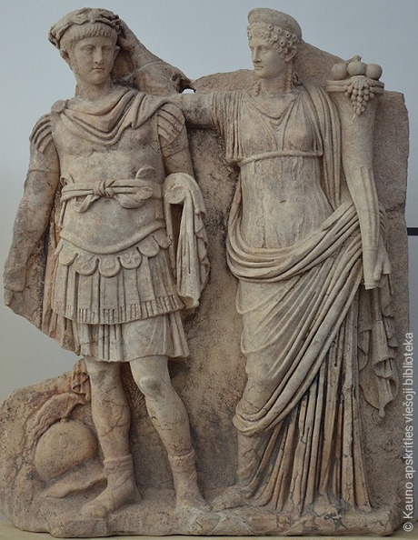 004. Agripina karūnuoja Neroną. 54–59 m. po Kr..jpg