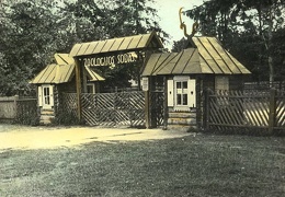 Zoologijos sodo vartai apie 1950–1955 m. [Iš J. Palio asmeninės kolekcijos]