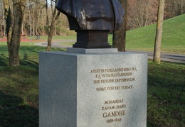 Paminklas Mahatma Gandžiui